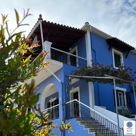 Assos Blue House شقة