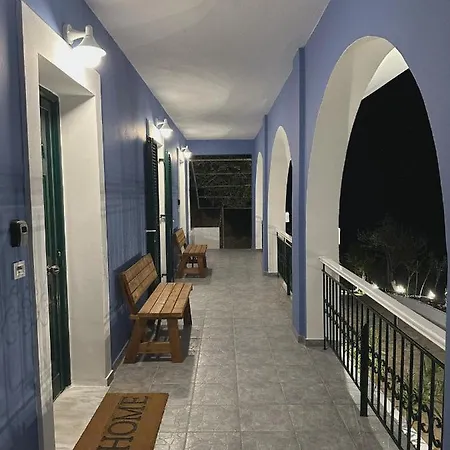 Assos Blue House * Άσσος