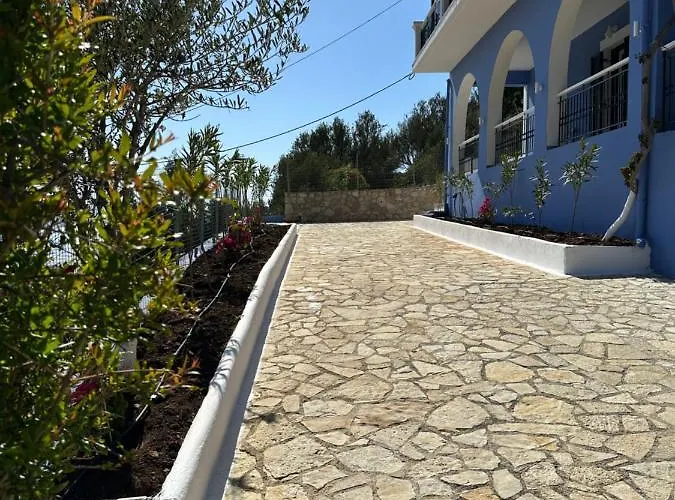 شقة Assos Blue House *