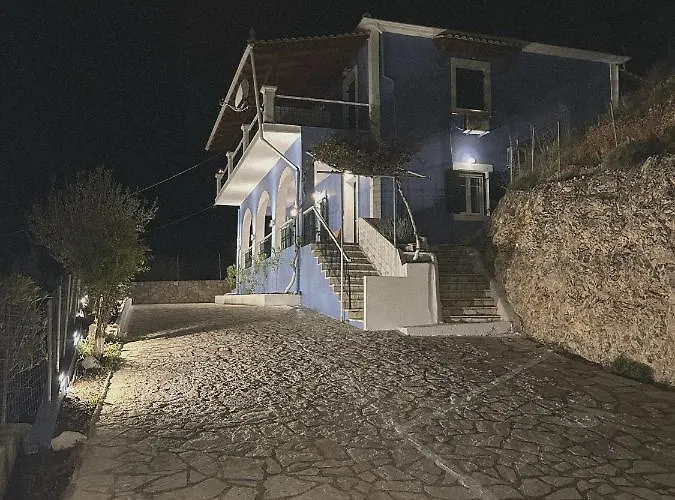 Assos Blue House אסוס